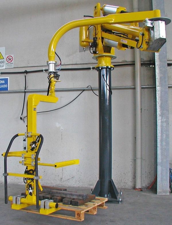 ATISmirus 300 - Fork pallet handling - Pneumatic Manipulator ATIS