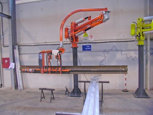 ATISmirus 300 - Guard rail - Pneumatic Manipulator ATIS