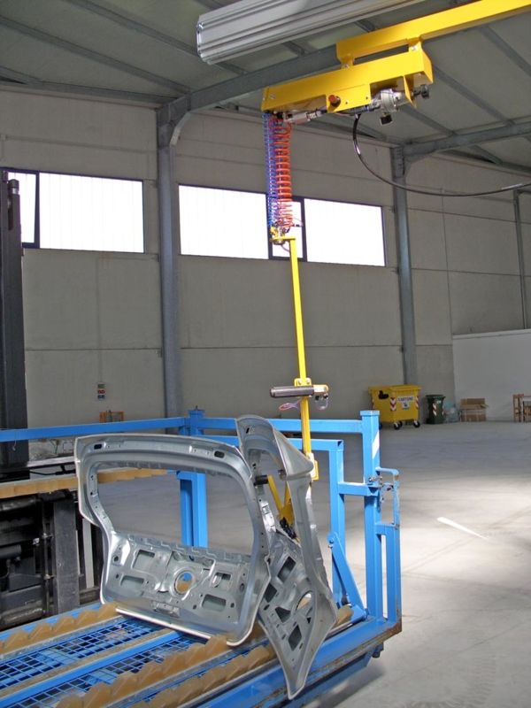 Hatchback frame - Pneumatic Manipulator ATIS