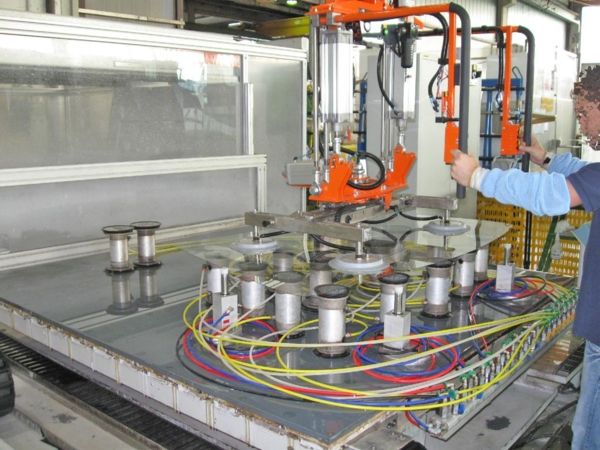 Flat sheets - Pneumatic Manipulator ATIS