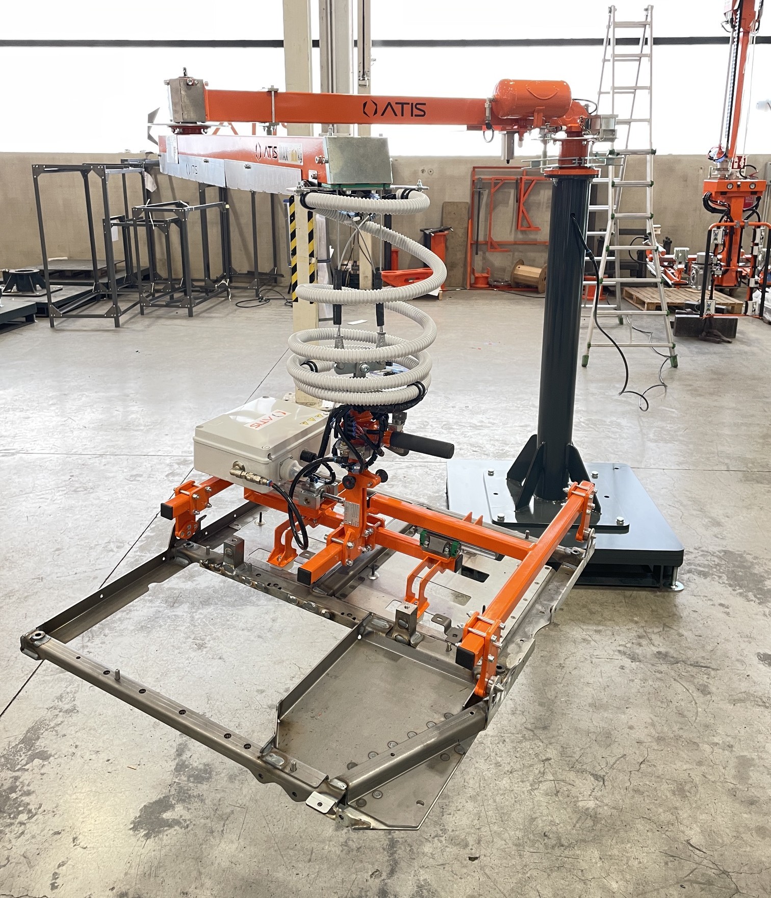 Pneumatic Lifter for metal structure