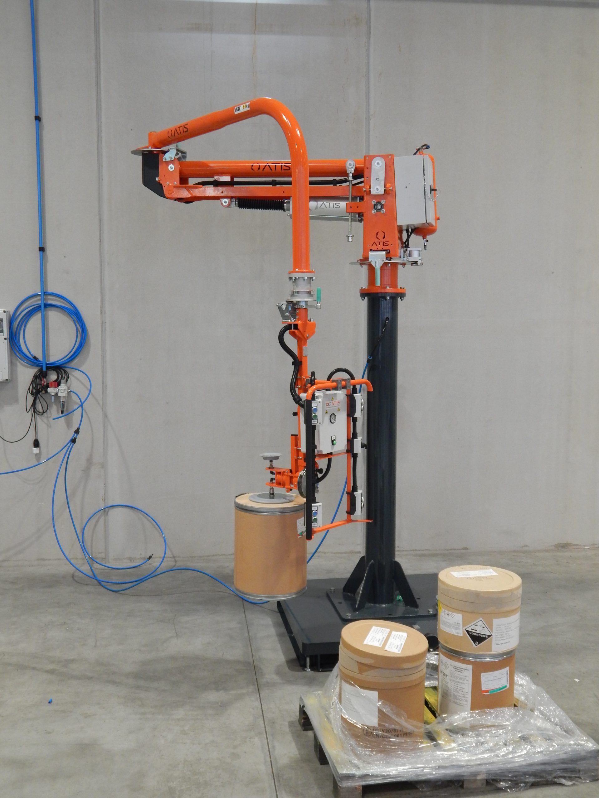 Manipolatore-fusti-cartone.