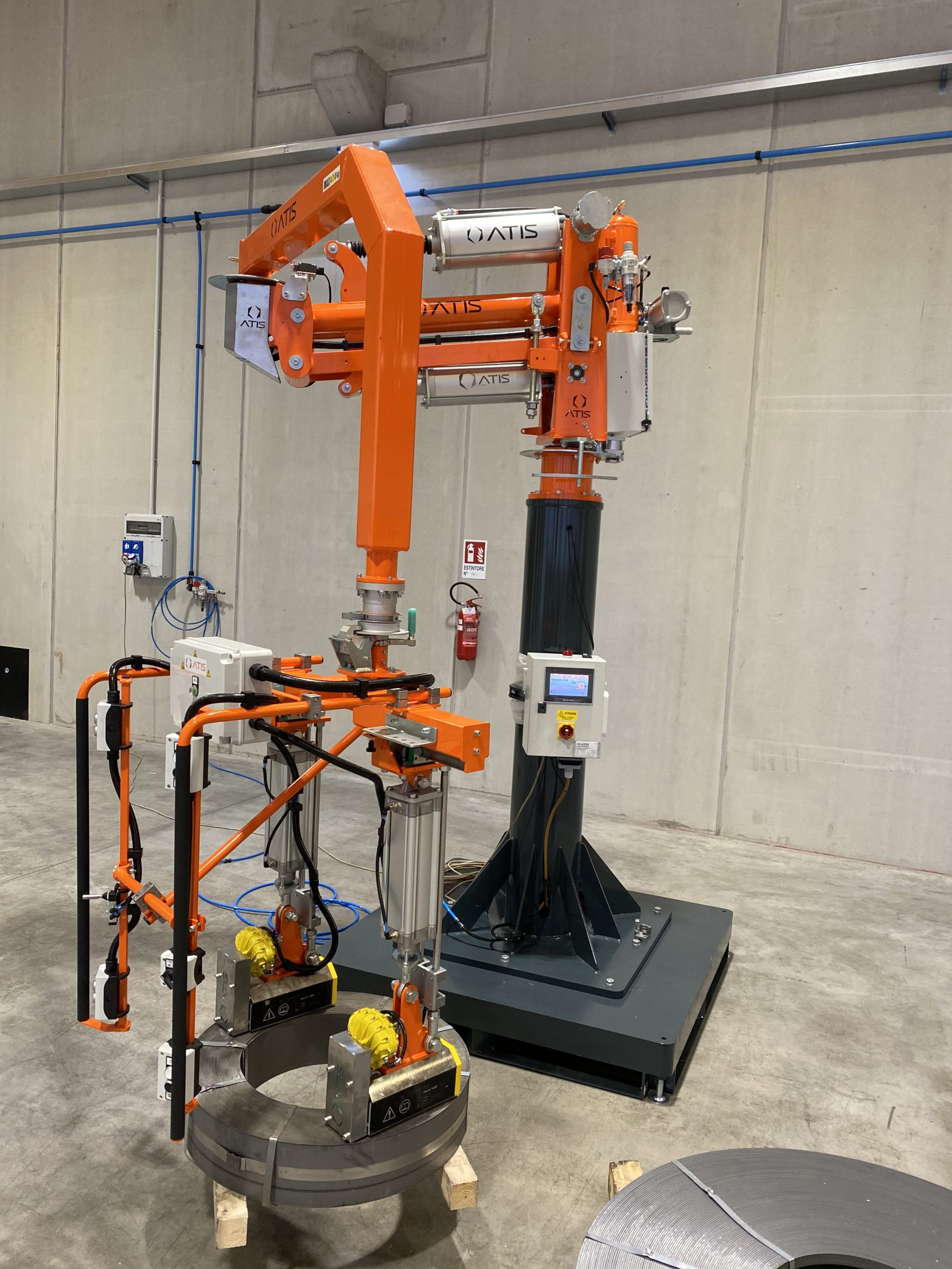 Manipolatore-pneumatico-ATIS-con-interfaccia-industria-4.0.