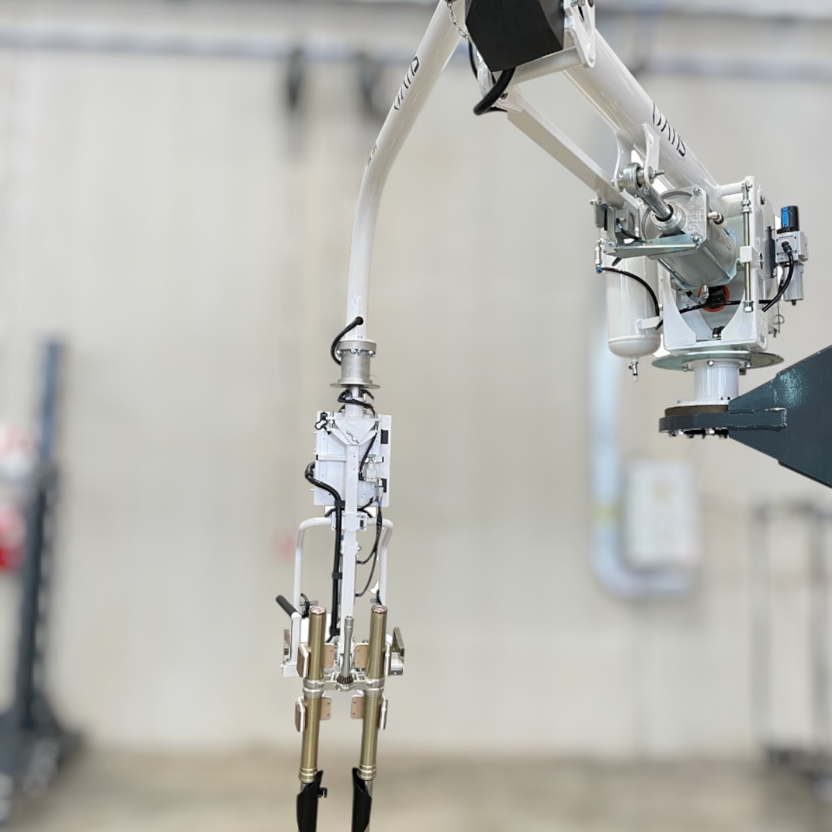 Movimentatore di forcelle per moto